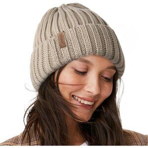 Women’s Khaki Winter Fleece-Lined Chunky Knit Beanie Snow Hat Cap